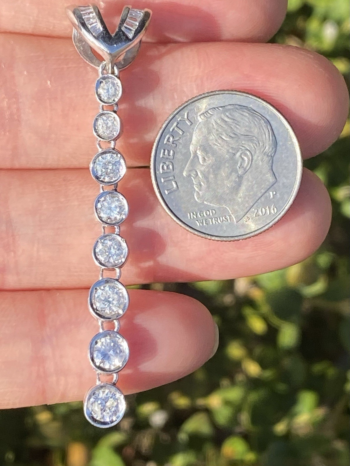 Beautiful Platinum 1.00CTW 100% Natural Diamond Drop Pendant