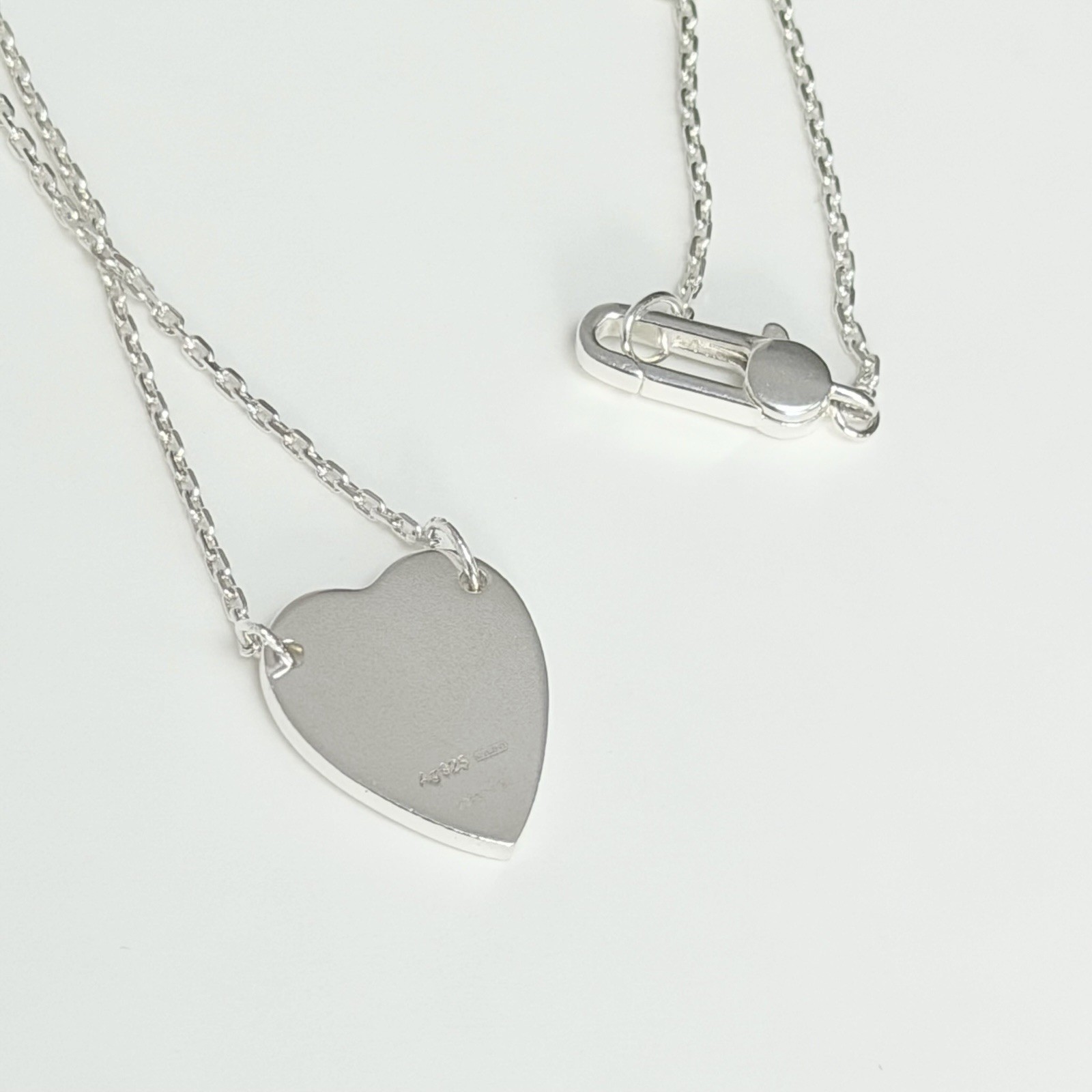 Authentic Gucci Heart Sterling Silver 925 Women’s Necklace 48cm With Packaging