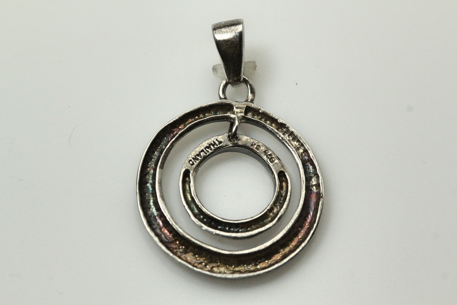 925 Sterling Silver Two Circles Pendant 6.7 Grams Some Tarnish (PEN8088)