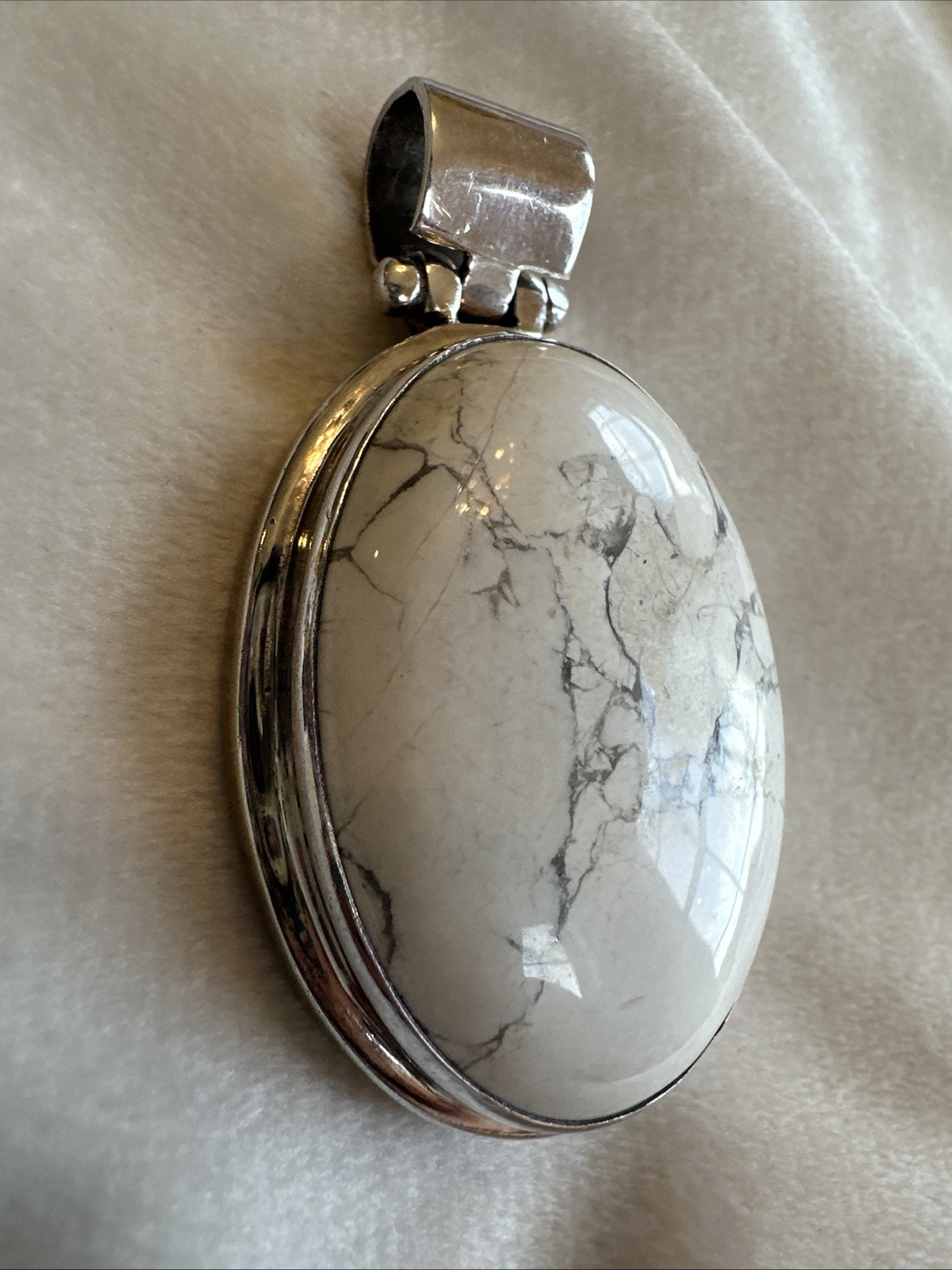ExEx by Claudia Agudelo 925 Sterling Silver White Howlite Pendant 29g 2.25” Tall