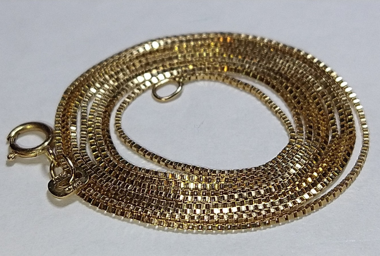 Solid 14k gold 0.75mm Italian box chain necklace 2.25 grams – 26.25″ extra long