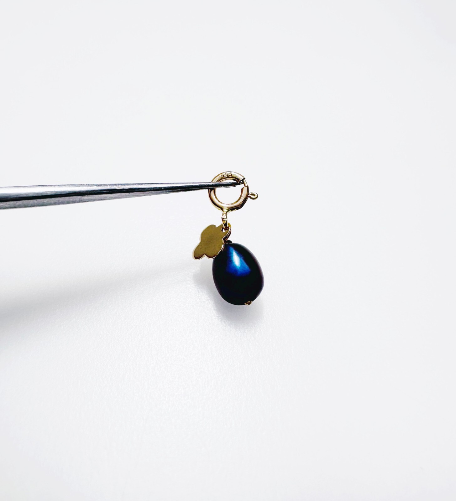 14K Solid Yellow Gold Mini Peacock Pearl & Clover Charm Pendant w/Spring Clasp