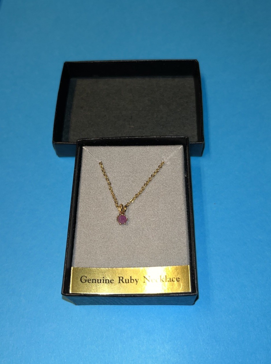 Round Red Ruby Charm Pendant Necklace Yellow Gold Cable Chain Prong Set(E)