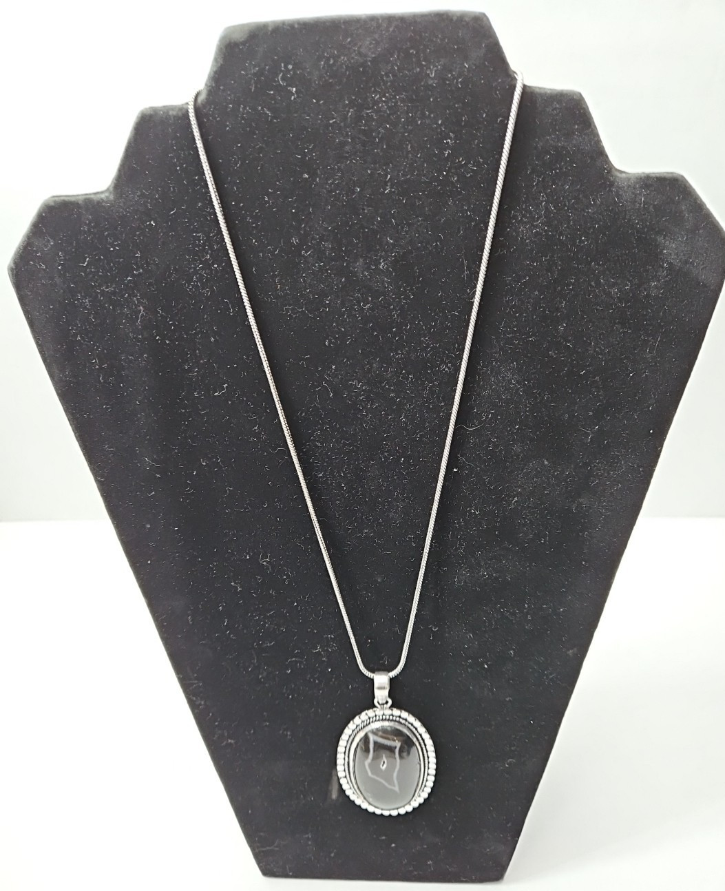 Black Onyx 18″ gemstone Necklace 2″ Pendant German Silver