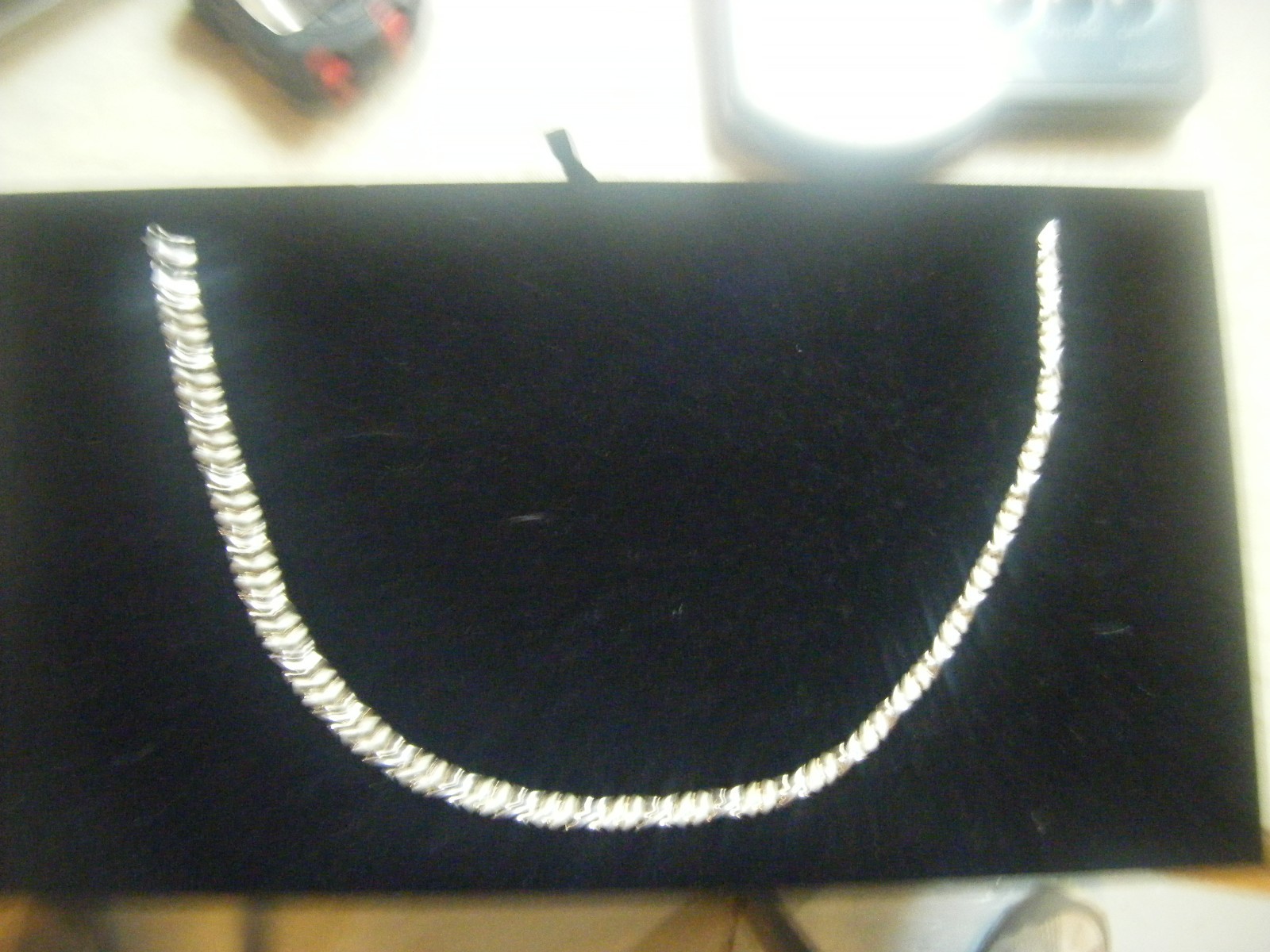 .925 Sterling Silver Necklace 17 1/2-inch 9.53mm or 3/8″ wide 11grams