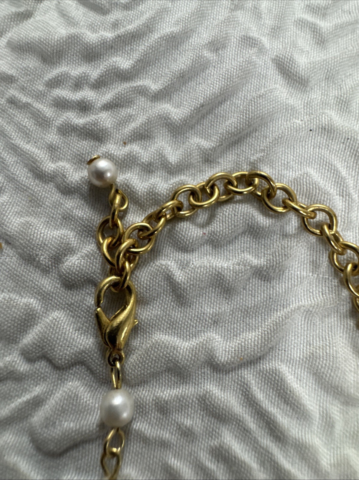Vintage Gold Tone Dainty Faux Pearl Lariat Heart Pendant 21” Necklace