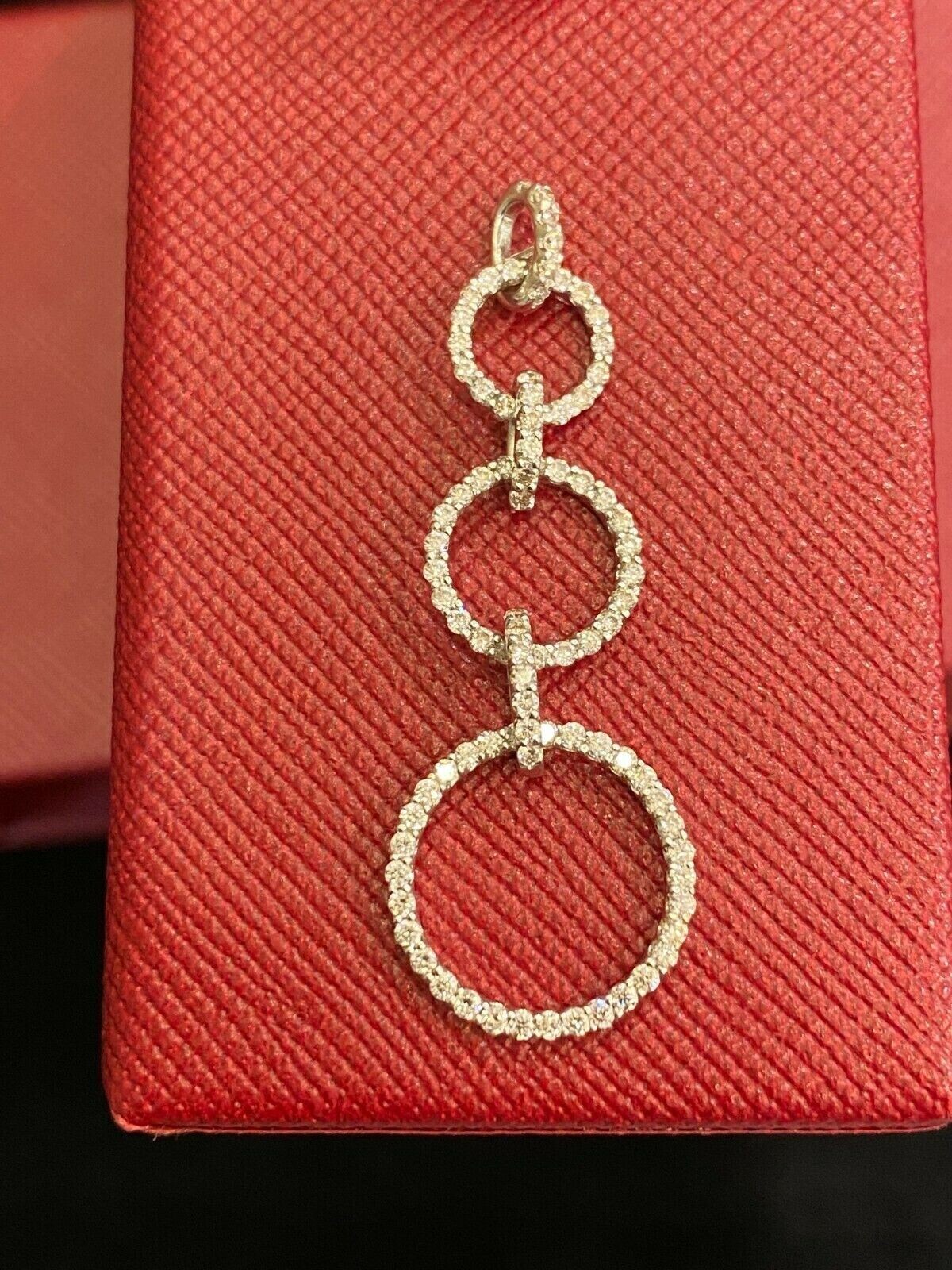 Pavé 1.20 cts Round Brilliant Cut Diamonds Eternity Bow Pendant 18K Gold