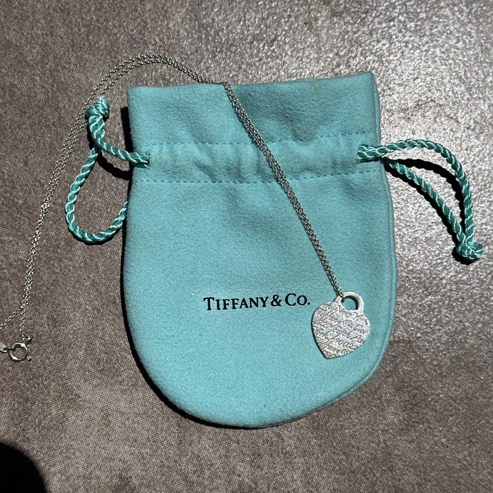 Tiffany & Co Silver Large 1″ NY Address Notes Heart Pendant 8” Necklace in Pouch