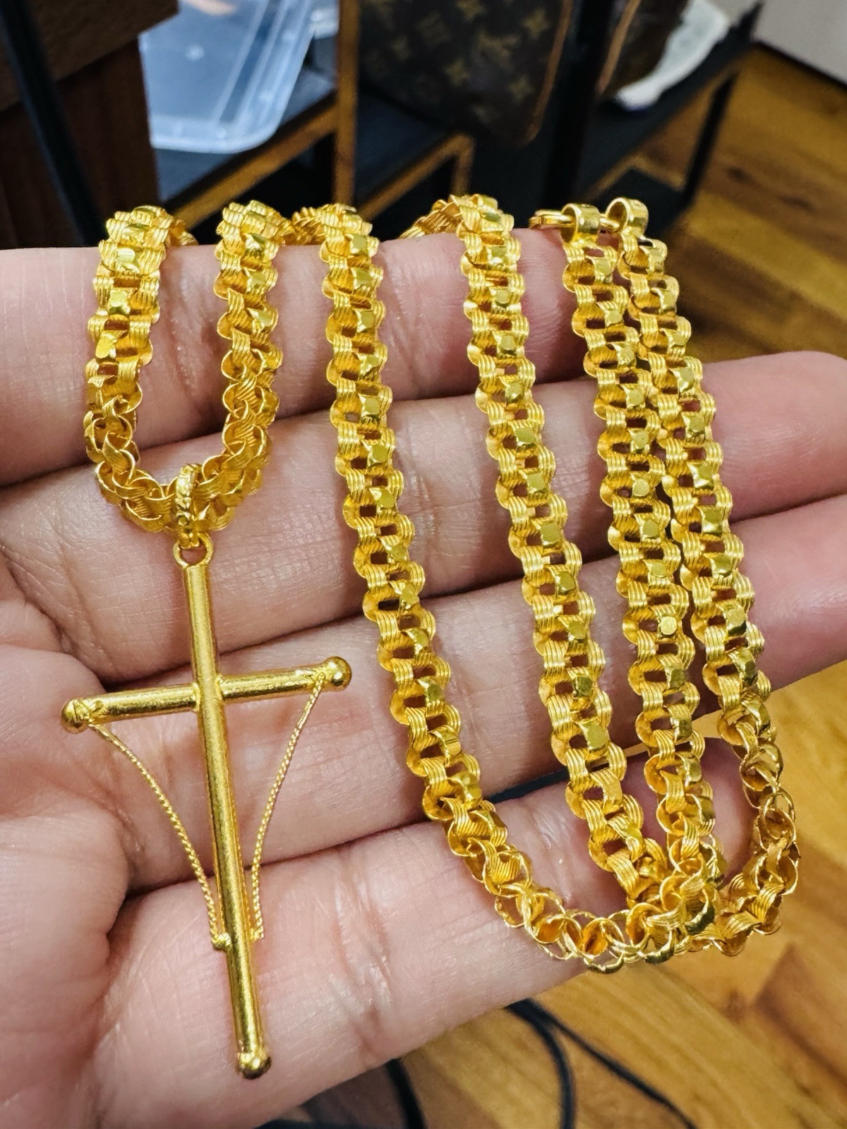 22K 916 Dubai Yellow Gold Rare Cross Necklace 17.5/18 Inch 6mm 21.72g
