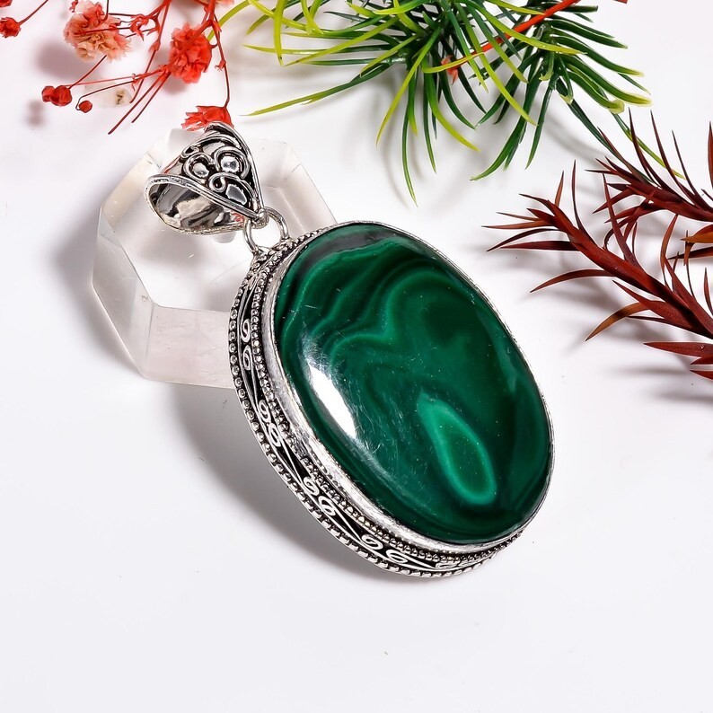 Natural Malachite Gemstone Handmade 925 Sterling Silver Jewelry Oval CutPendant
