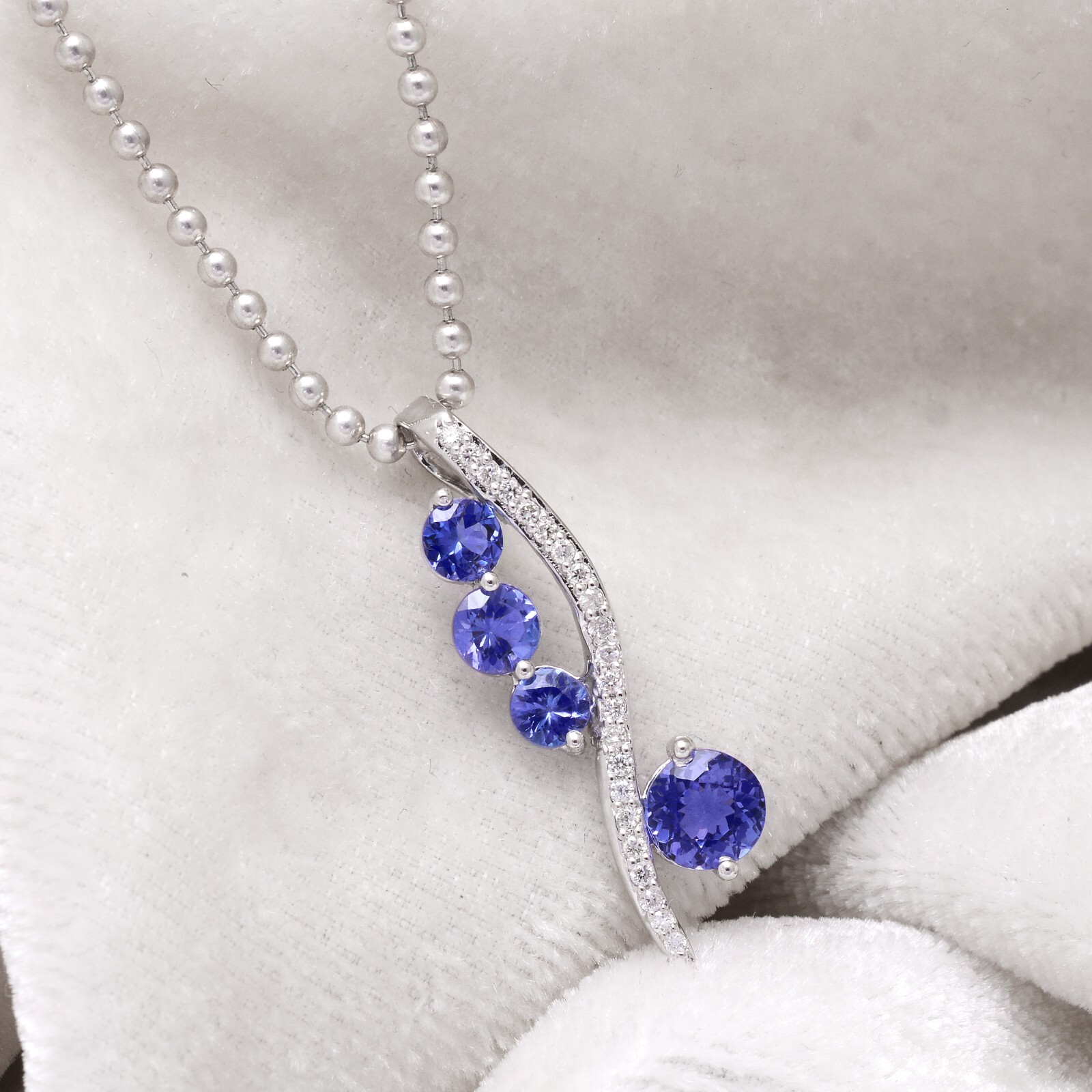 14k Gold Tanzanite Pendant,Tanzanite Pendant,Tanzanite Diamond Pendant,14K Gold