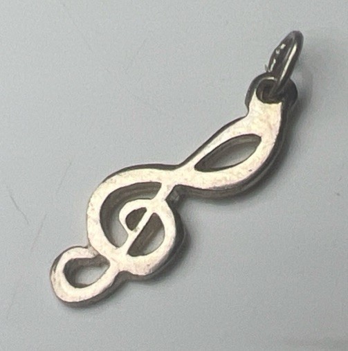 925 Sterling Silver Retro Charm Pendant Treble Clef Note Music Band