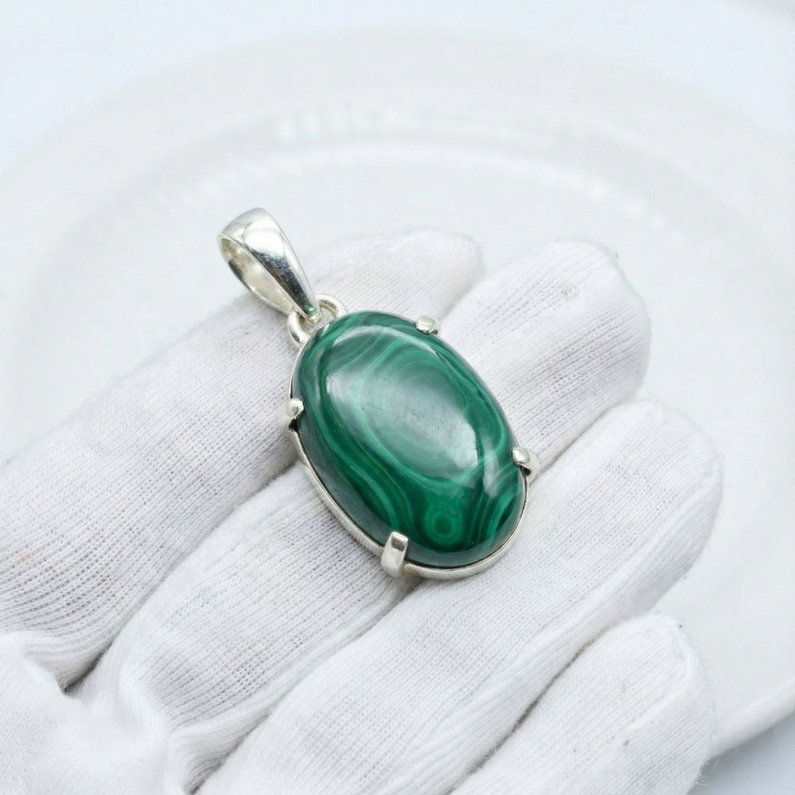 Malachite Pendant 925 Sterling Silver Handmade Oval Pendant Gift