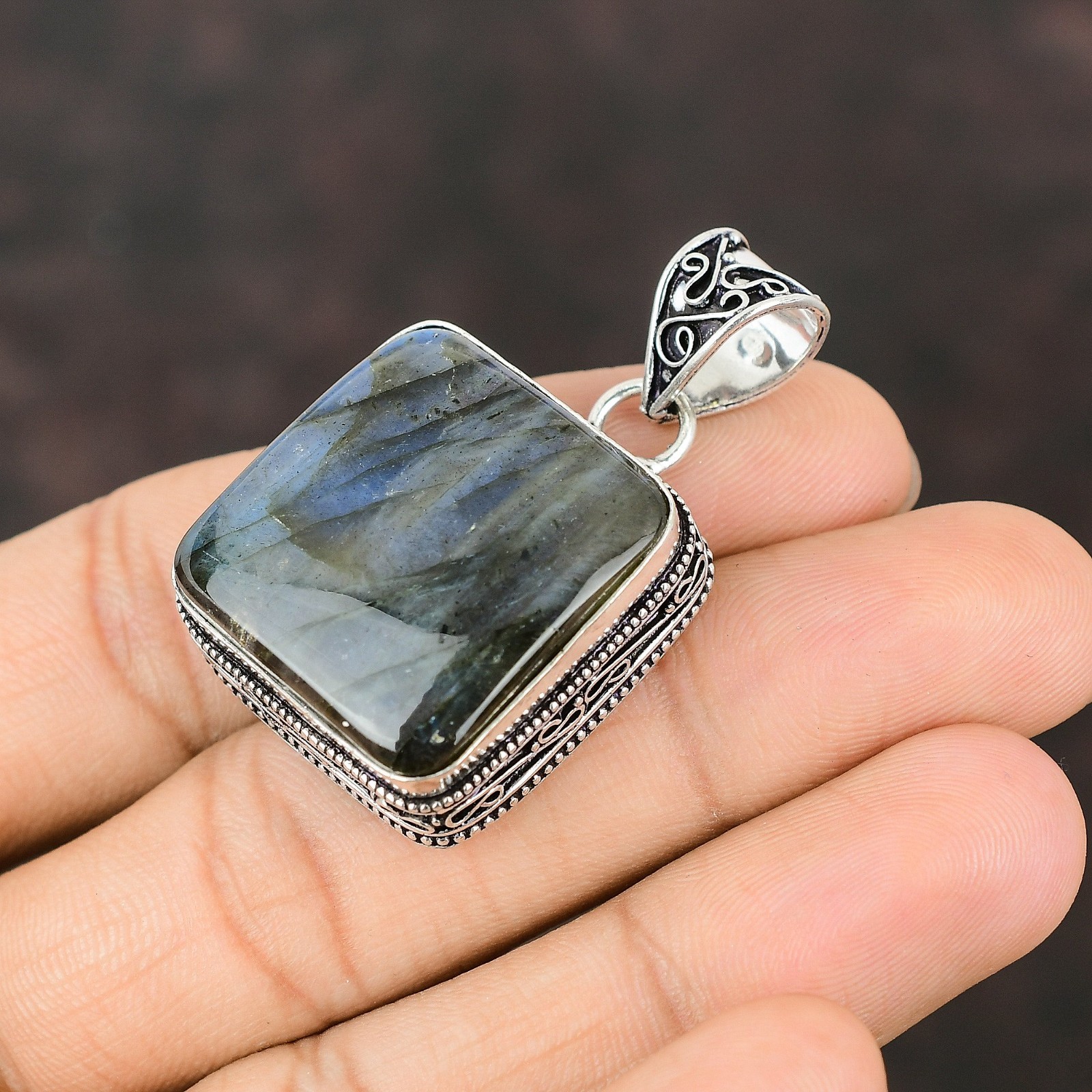 Natural Labradorite Gemstone Pendant 925 Sterling Silver Handmade Jewelry