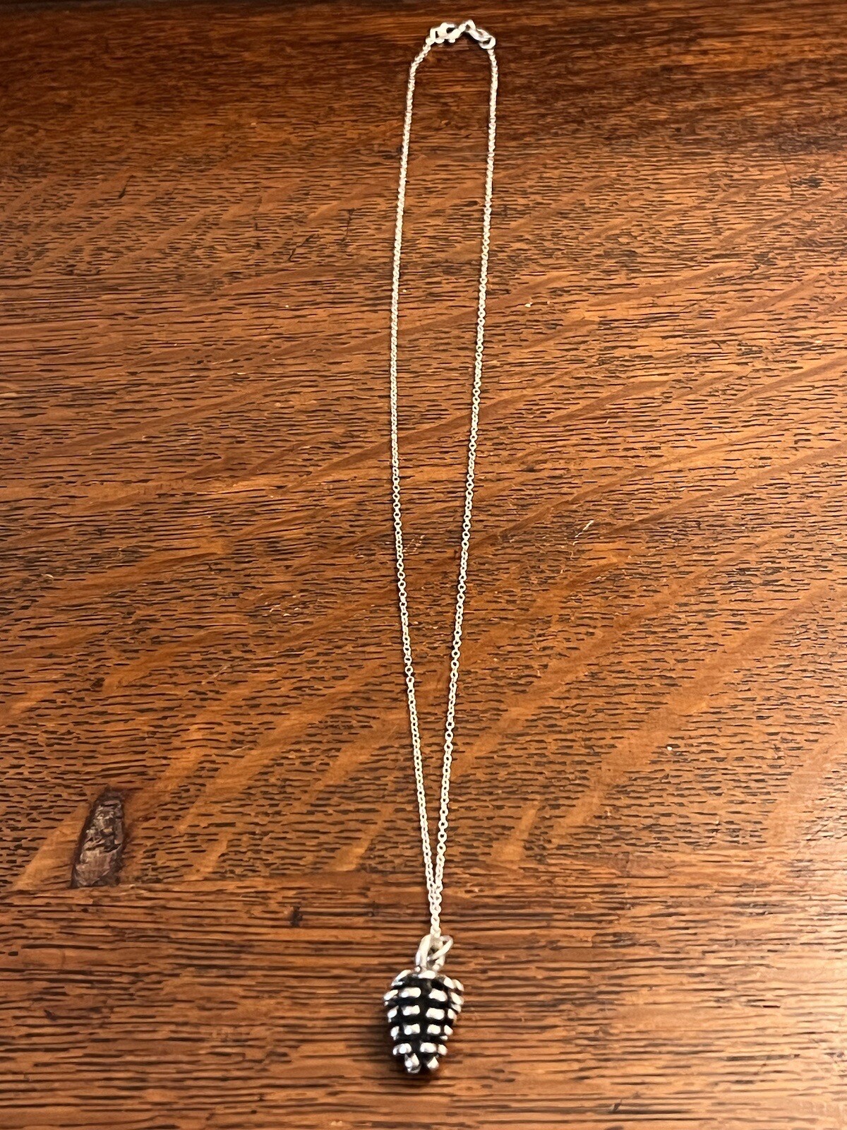 PRETTY 925 STERLING SILVER SIMPLE PINECONE NECKLACE, NATURE BEAUTY