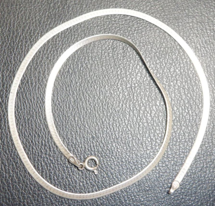 Vintage Sterling Silver Herringbone Necklace, 15 1/2″, Made in Italy