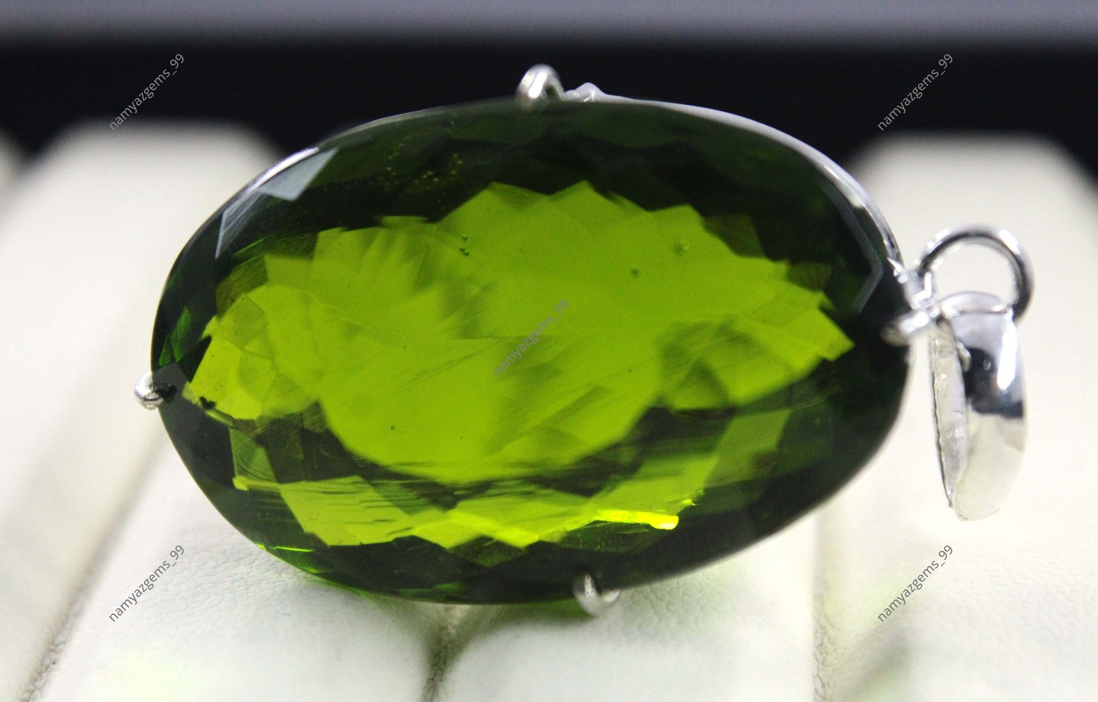 87.50 Ct Natural Peridot 925 Solid Silver Pendant Oval Cut Gemstone