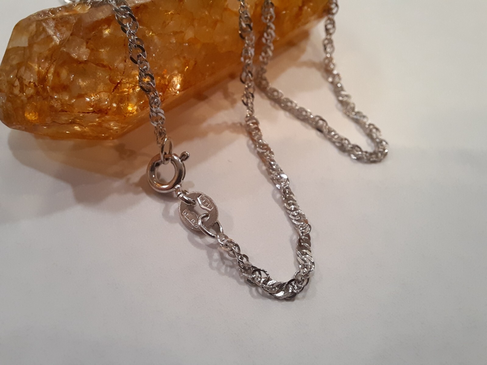 21.75″ 14K White Gold 1.9mm Singapore Chain Necklace – 3.093 grams