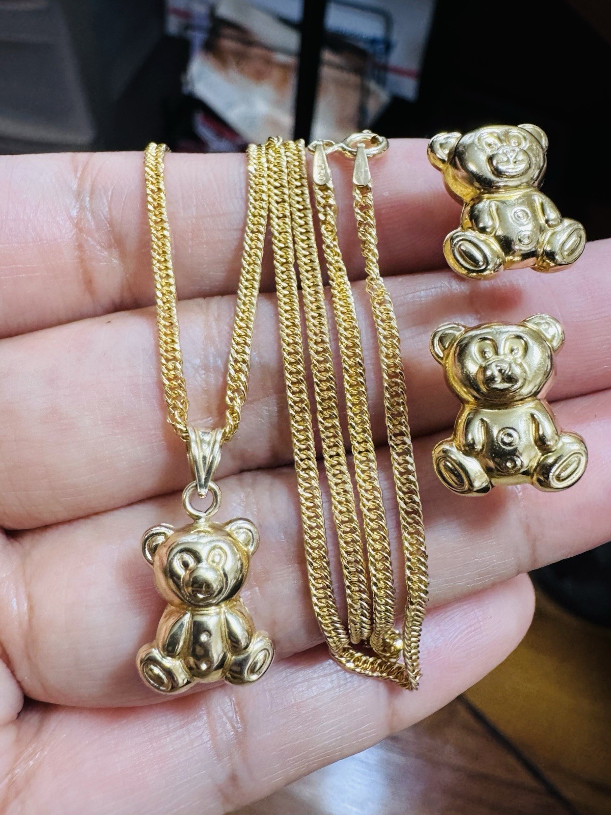 18K 750 Gold Bear Set Earring & Necklace 15.6”/16” Long 6.5g 2.2g