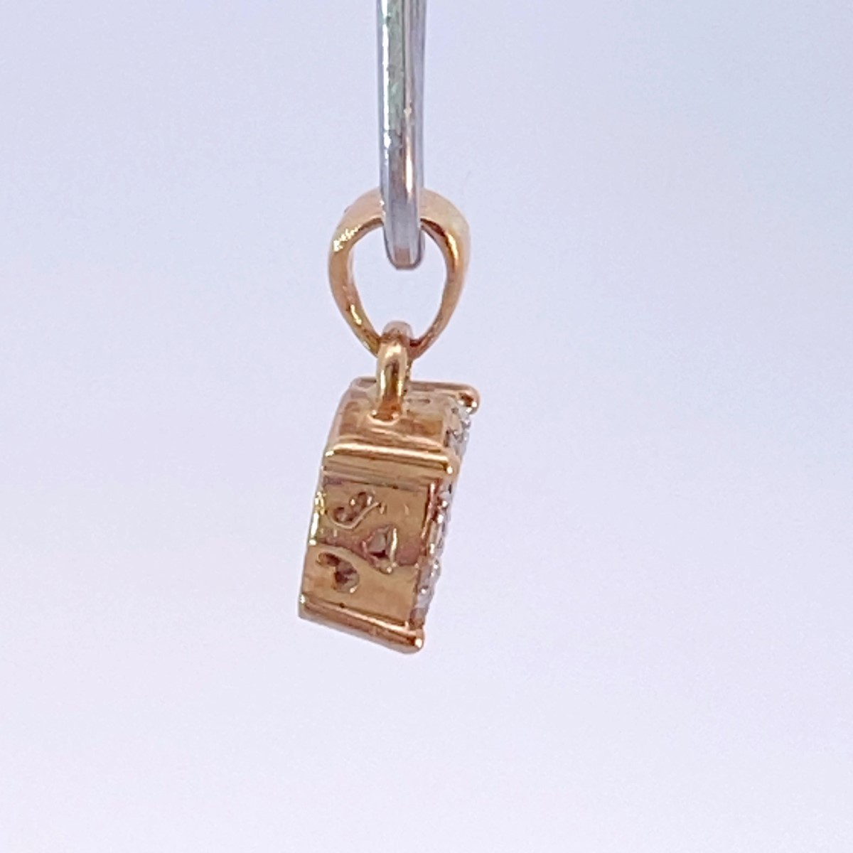 24 Diamonds .48 Carat T.W. 10K Yellow Gold 0.8g (MI1063063)