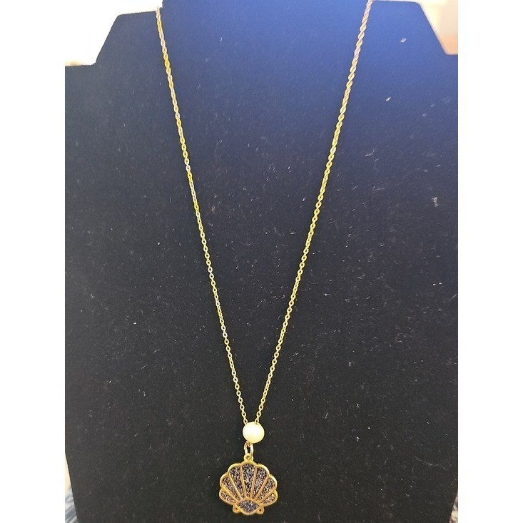 Gold Shell Pendant Necklace with Pearl Accent. About 18″.