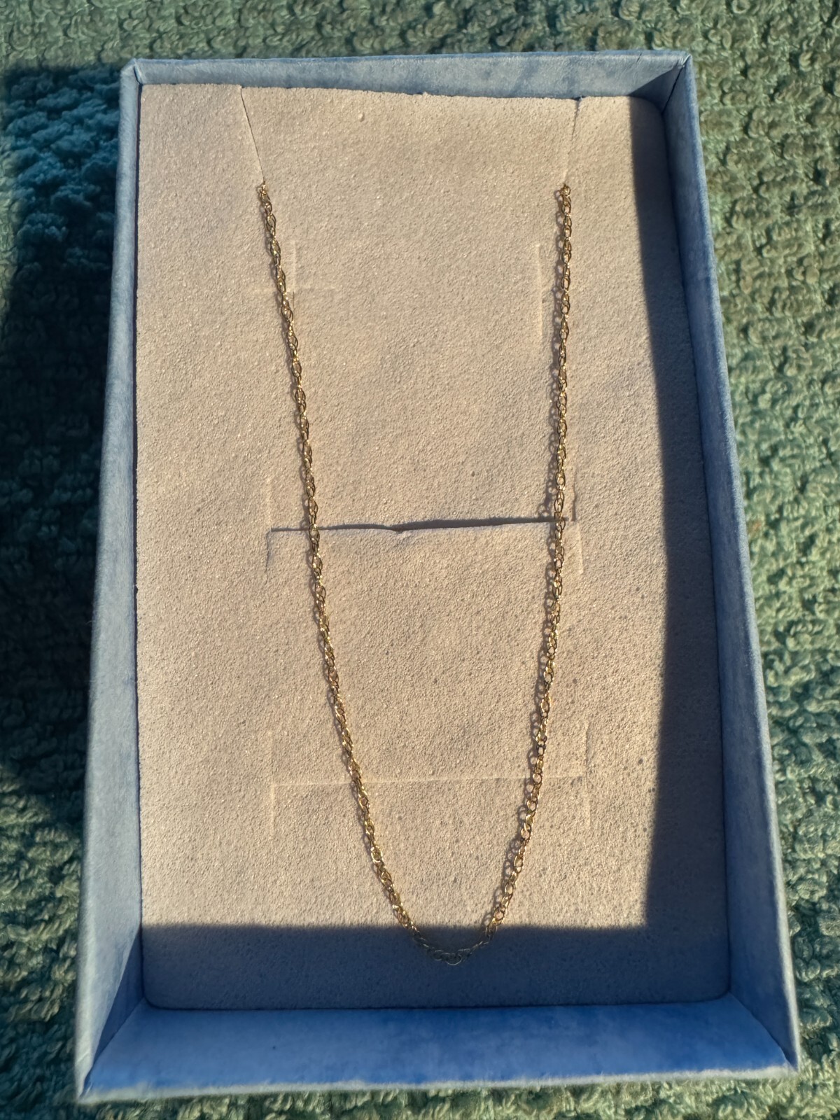 14k Gold very delicate and fine Chain .5g – 8 inches clasped