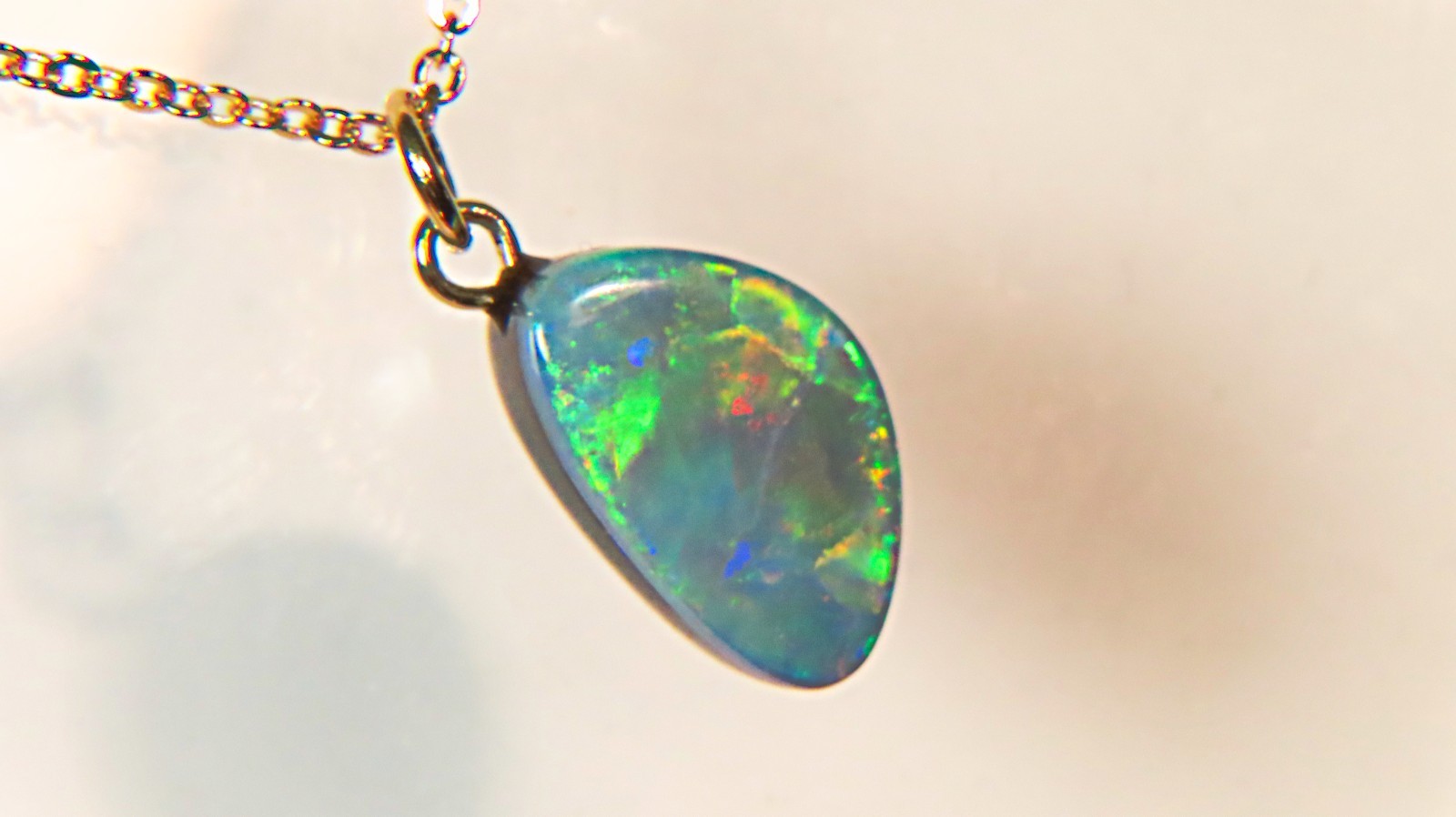 QLD BOULDER OPAL DOUBLET NECKLACE CHARM 9k YELLOW GOLD PENDANT HT OCA19309