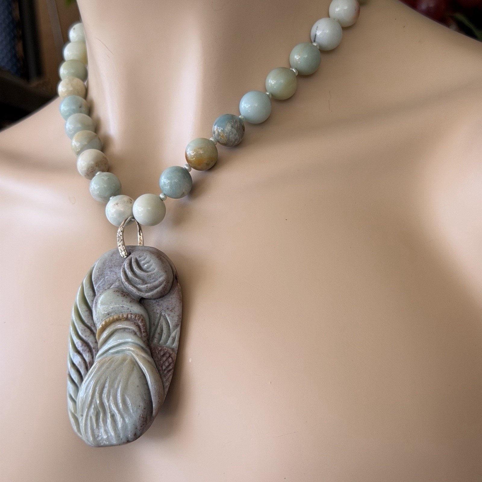 HAND CARVED NATURAL JASPER LADY PENDANT AMAZONITE PEARL NECKLACE EARRING SET