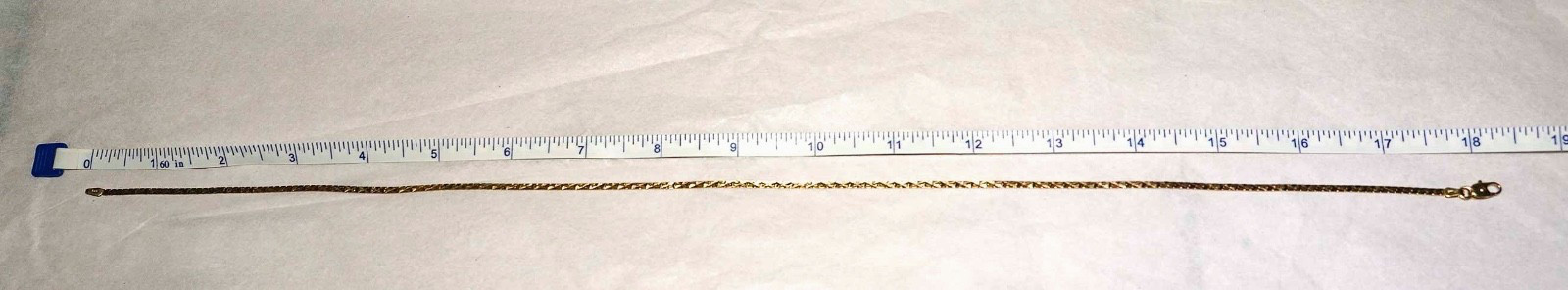 UnoAErre Solid 14K Gold Triangle Herringbone Necklace 18″ Lobster Clasp 8.1g