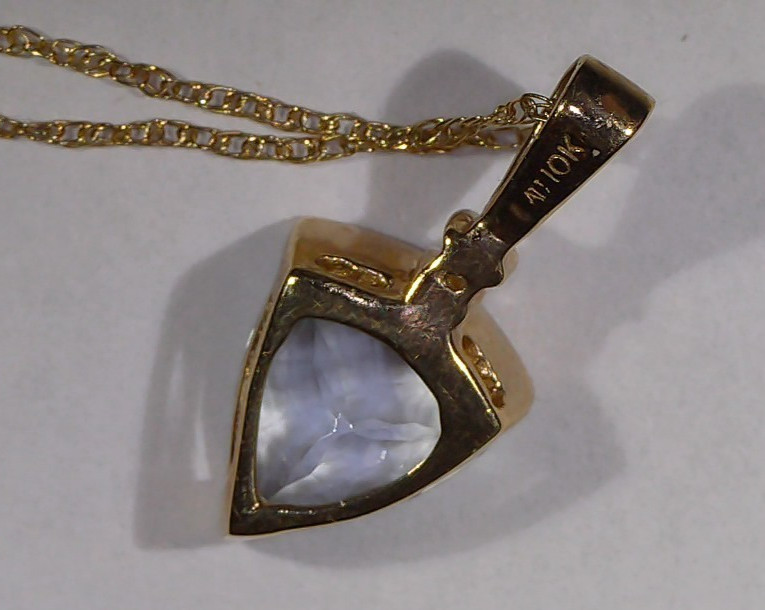 10K Yellow Gold 1.60ct Natural Light Blue Aquamarine Pendant Necklace – 18″