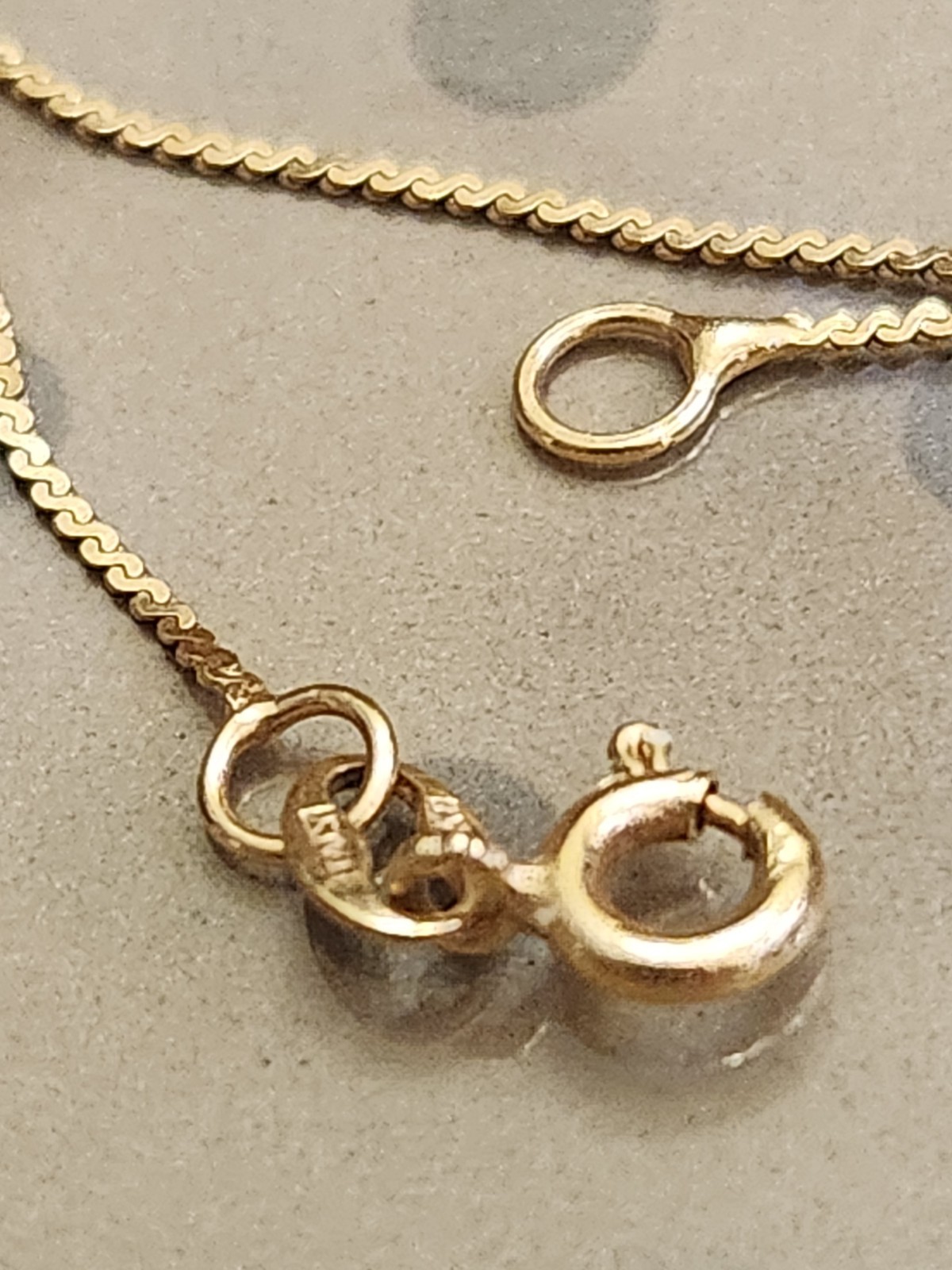 14k Gold Serpentine 17.5″ Thin Chain with 6 Tiny Beads 2 Grams Spring Ring