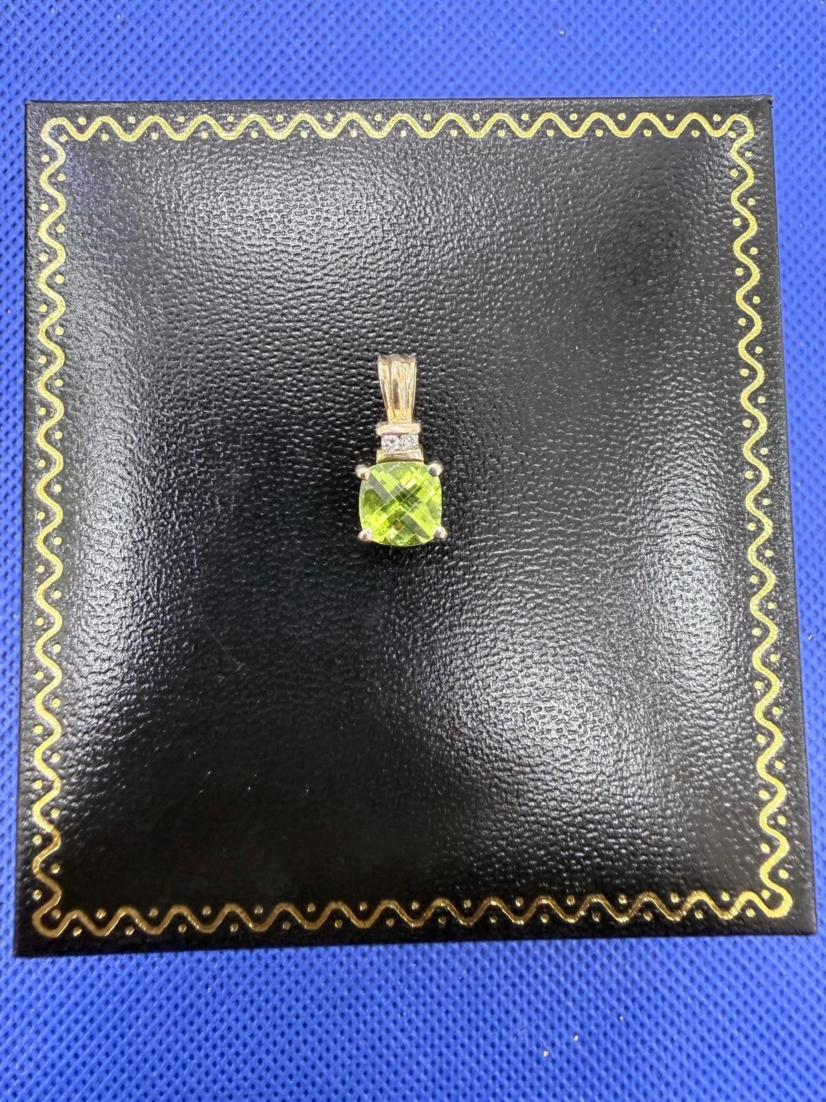 Signed 14k Yellow Gold Cushion Checker Design Peridot Prong Pendant w/ Diamonds