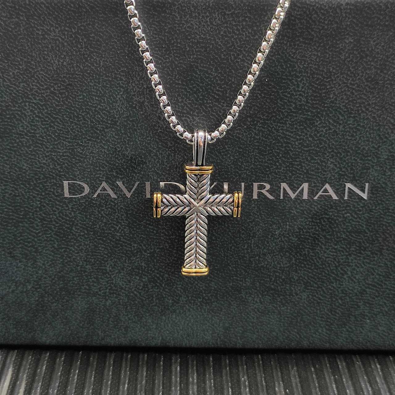 David Yurman Chevron Cross Pendant 925 Silver 18K Gold Box Chain Two Tone 55cm