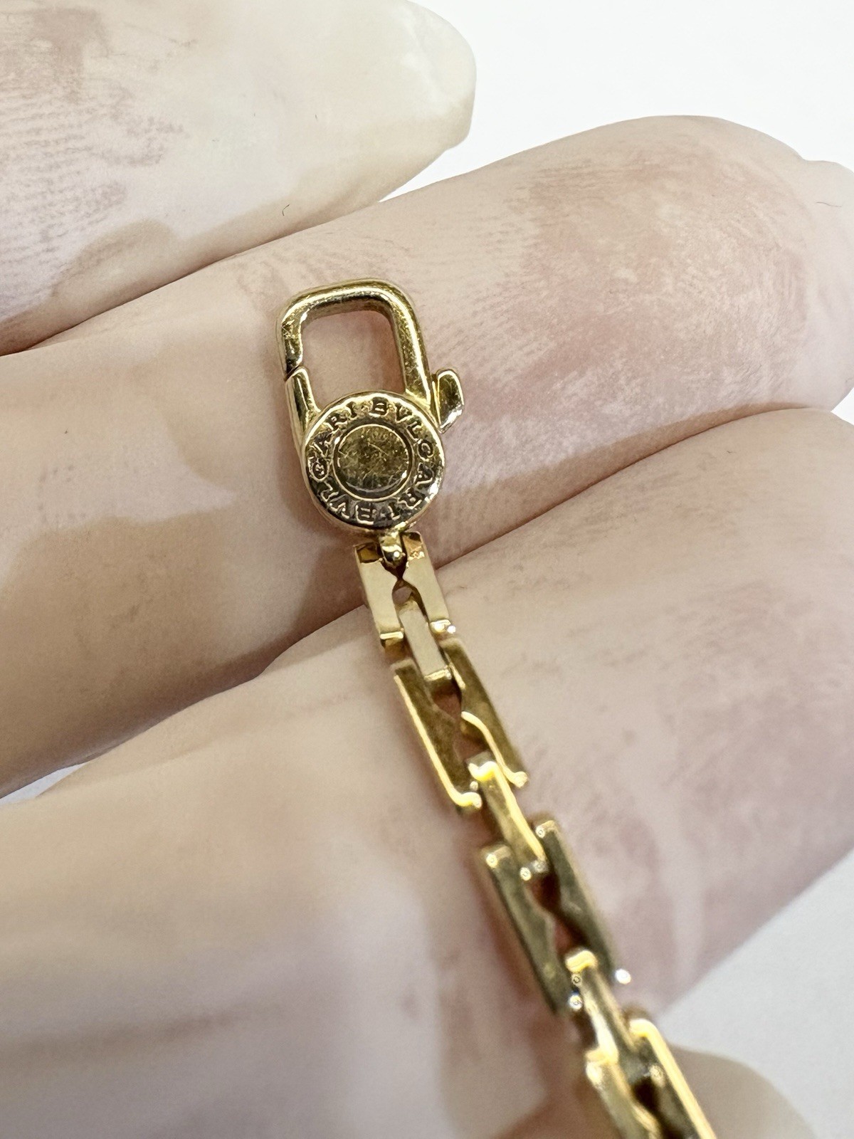 bvlgari B.zero1 Gold Necklace thick chain model
