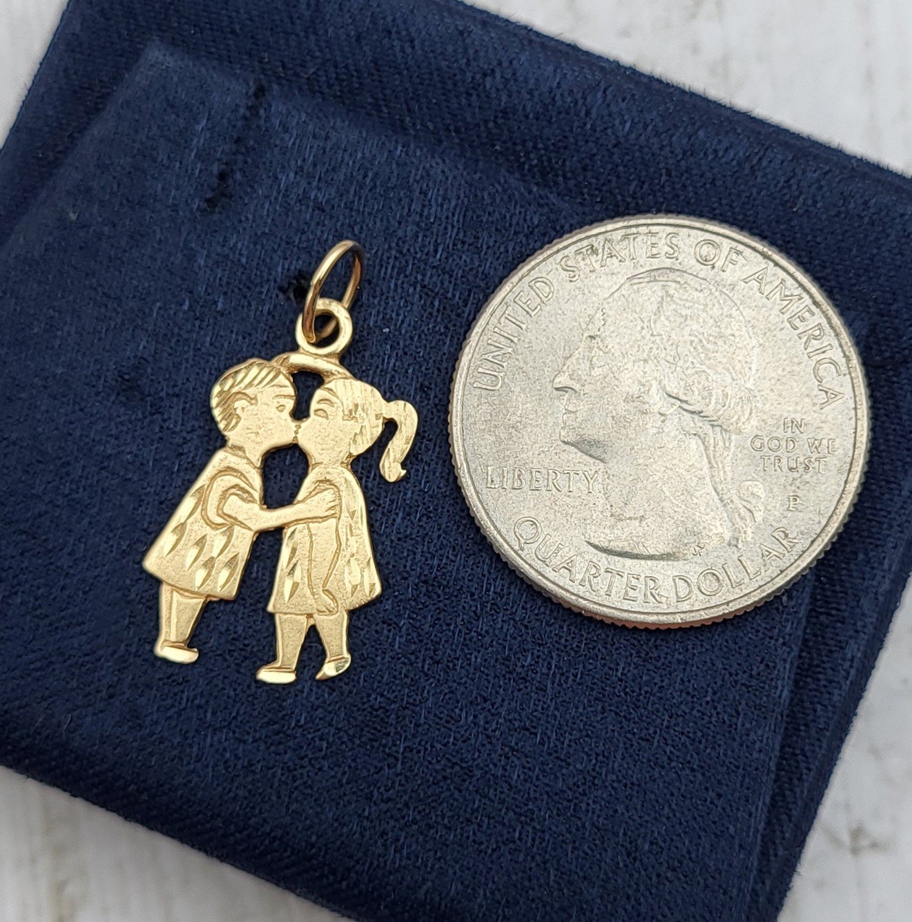 Vintage 14K Gold Boy & Girl Kissing Pendant Charm for Necklace Bracelet Kids