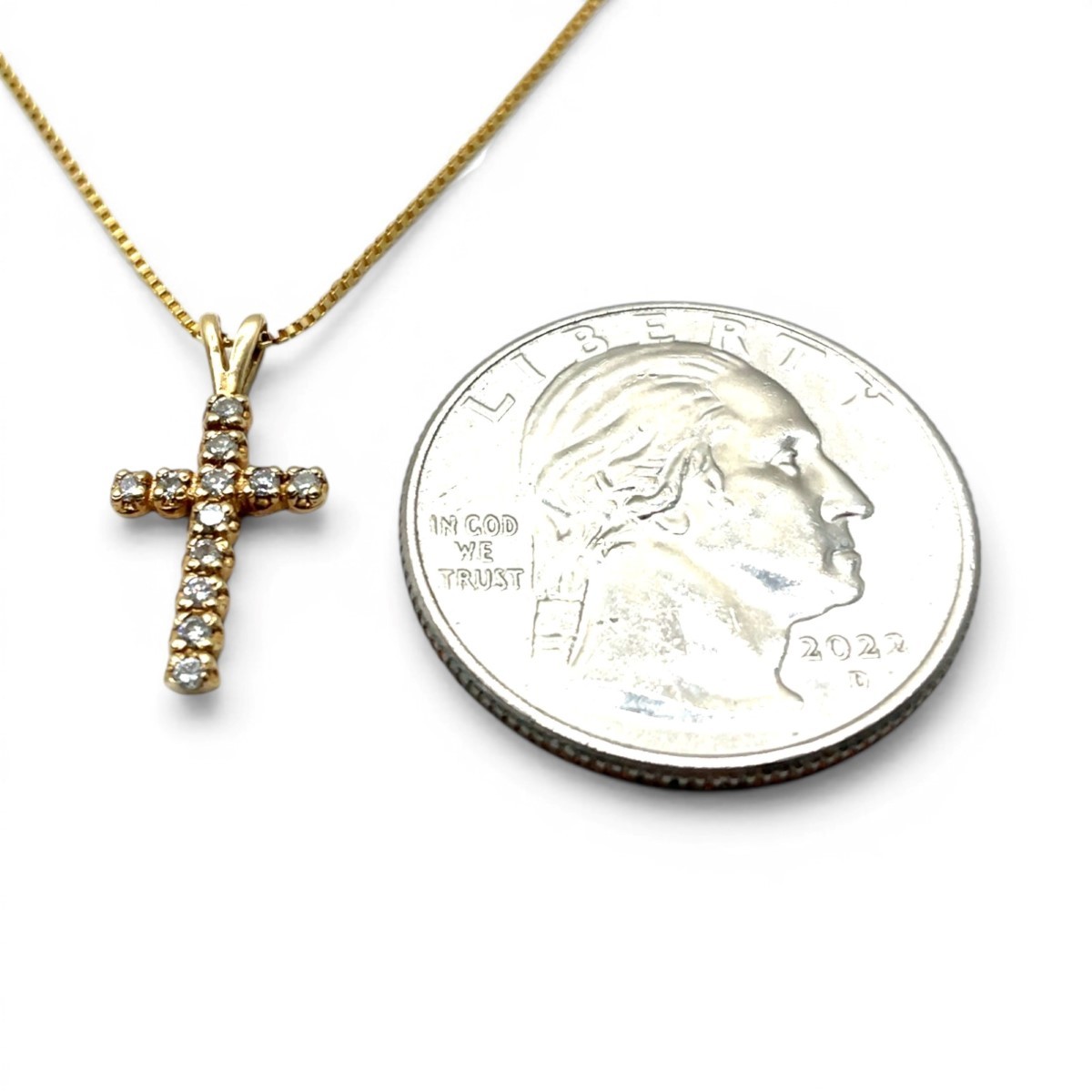14k Yellow Gold 1/10ctw Diamond Cross Pendant with Box Chain 24in (KS1025814)