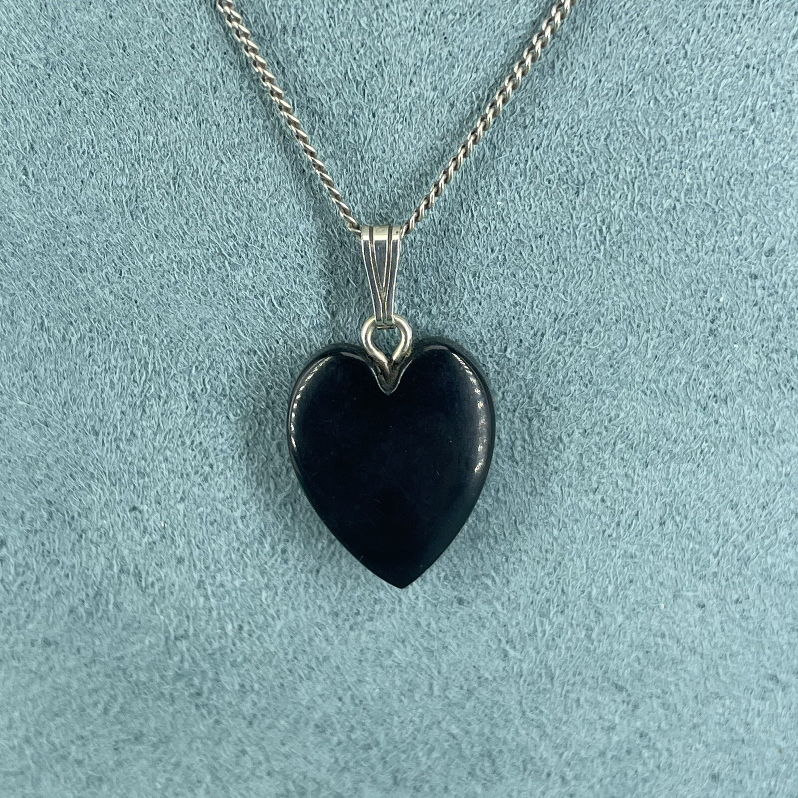 925 sterling silver necklace black heart pendant plastic 18”