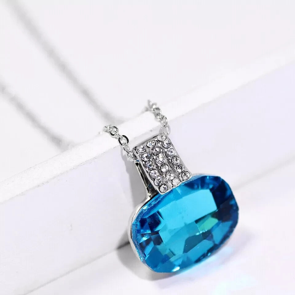 Women’s 925 Sterling Silver 4.00 CTTW Blue Topaz Pear Cut Pendant Necklace 18″