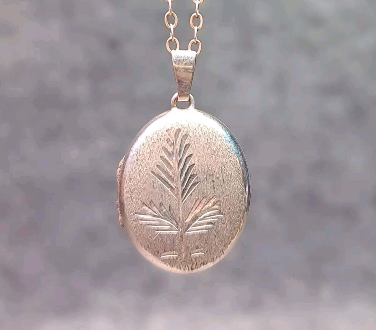 Engraved Floral Motive Sterling Silver Locket Pendant Necklace