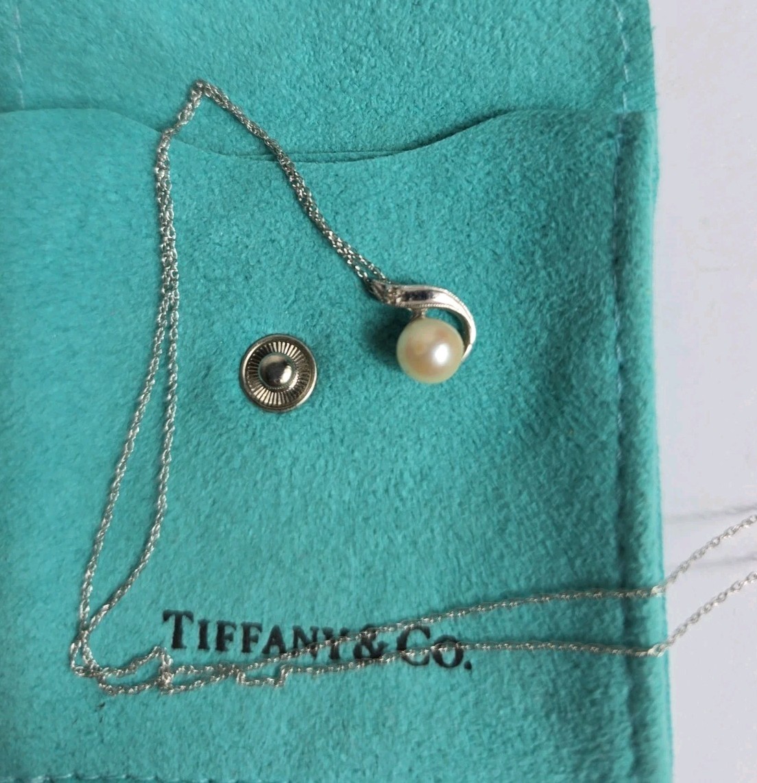 TIFFANY 14K White Gold & Akoya Pearl & Brillant Diamond 16″ Pendant Necklace