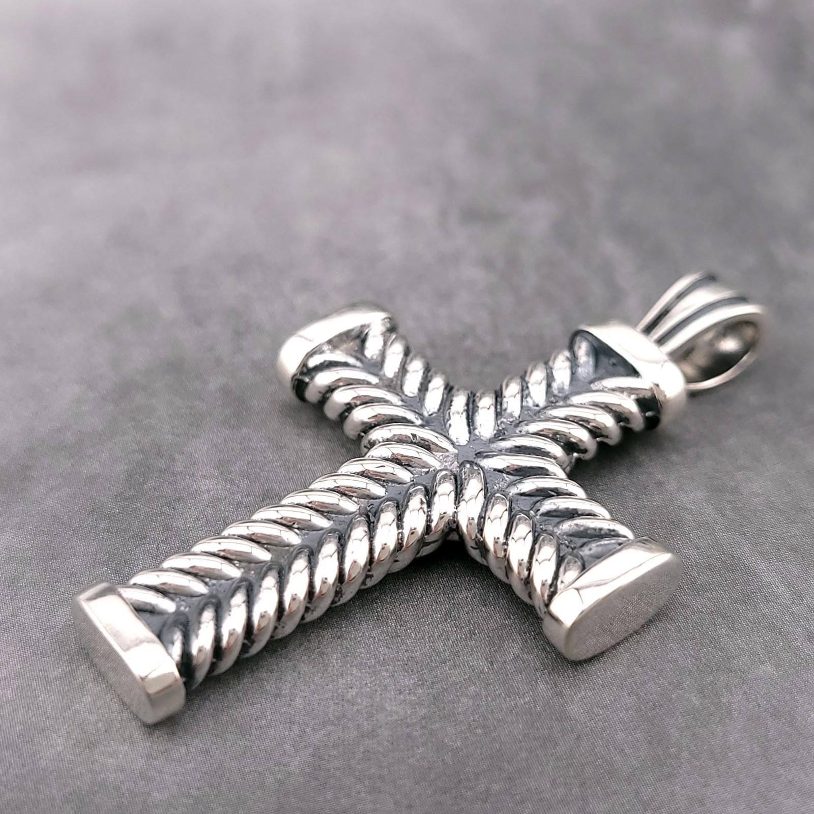 David Yurman Sterling Silver 1.75in Chevron Cable Cross Crucifix Amulet Pendant