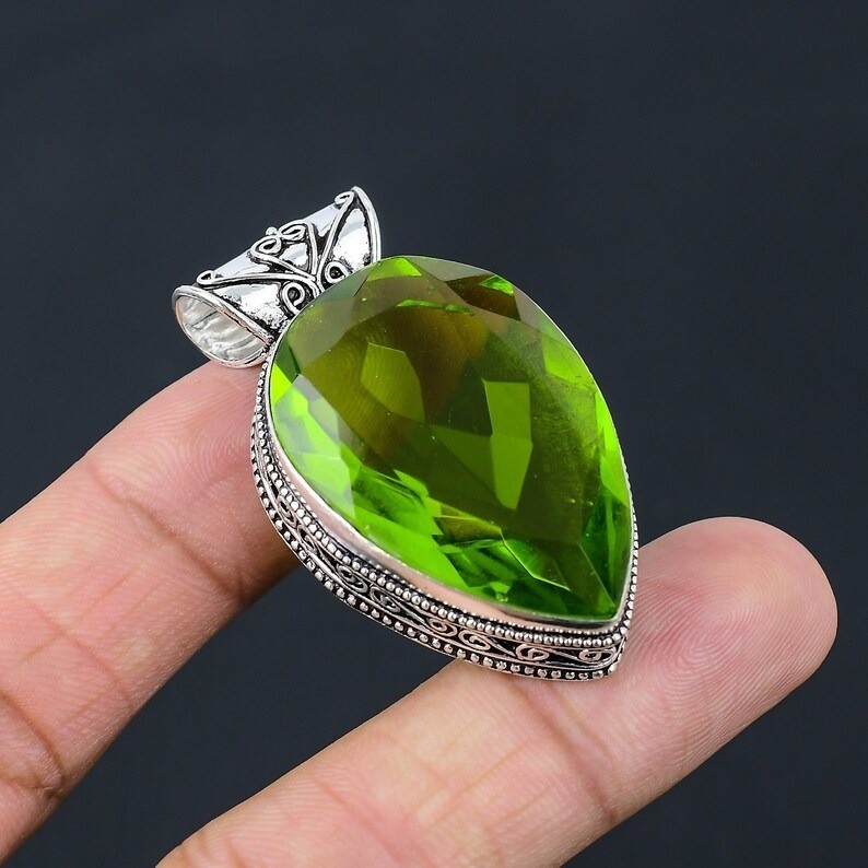 Green Peridot Gemstone Pendant 925 Sterling Silver Handmade Jewelry For Gift