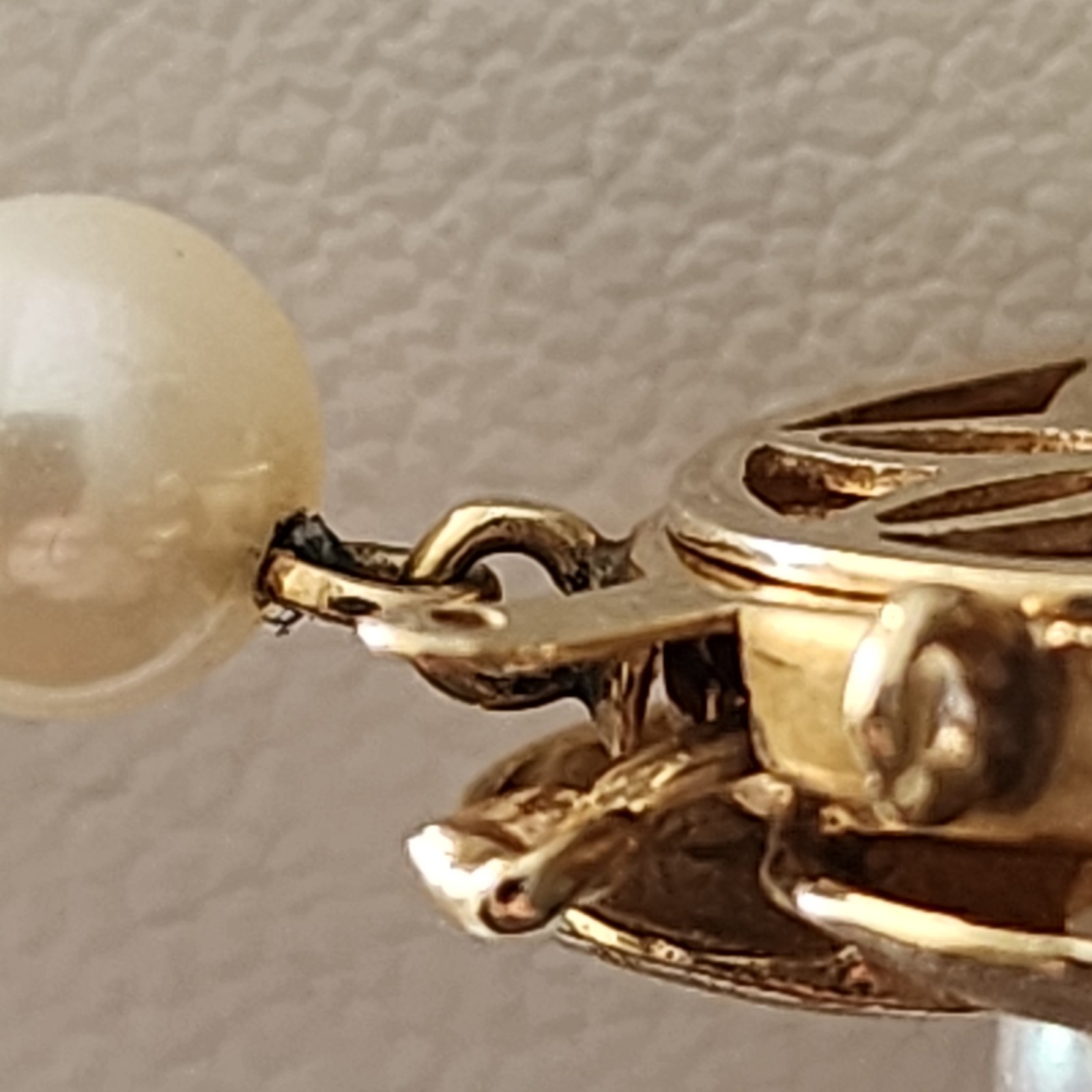Cream Colored Pearl Necklace – Single Strand With 14k Clasp, With AGA Appraisal