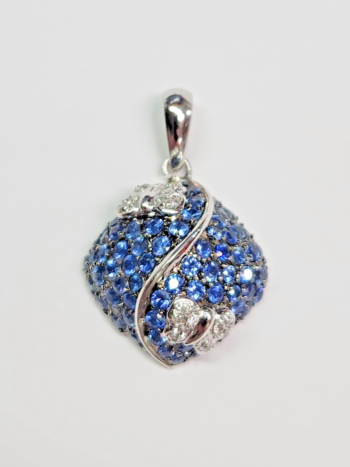 GORGEOUS 14kw Cushion Pave’ Blue Sapphire & Diamond Butterfly Accent Pendant
