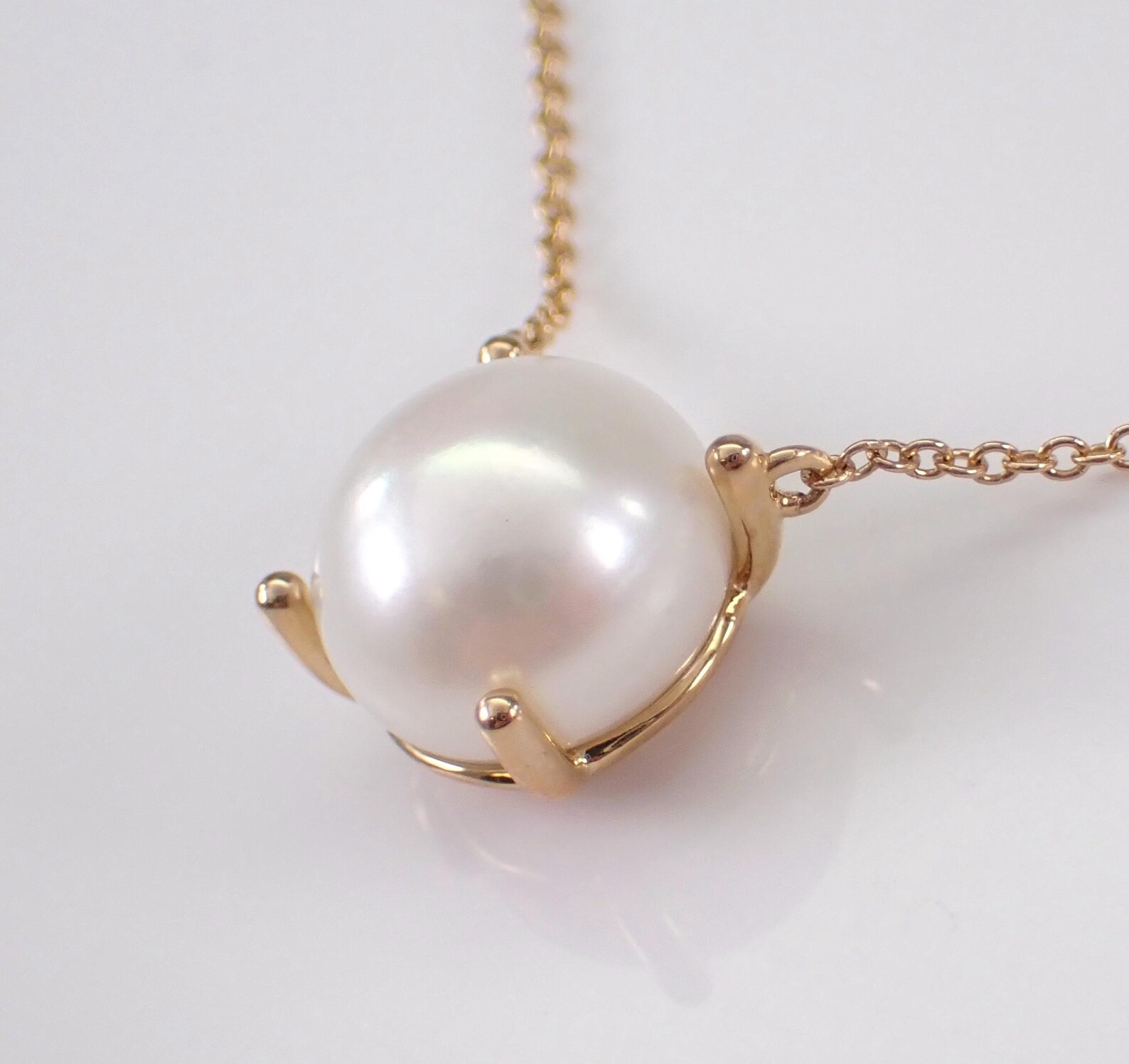 Classic Freshwater Pearl Solitaire Pendant Necklace 14K Yellow Gold Plated