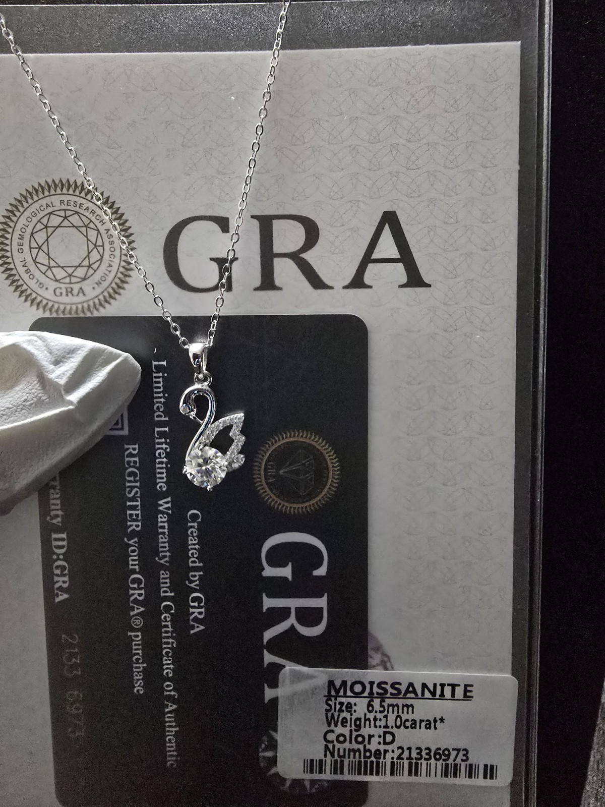 925 silver 1ctw Moissanite Swan pendant with 16 in chain included with GRA