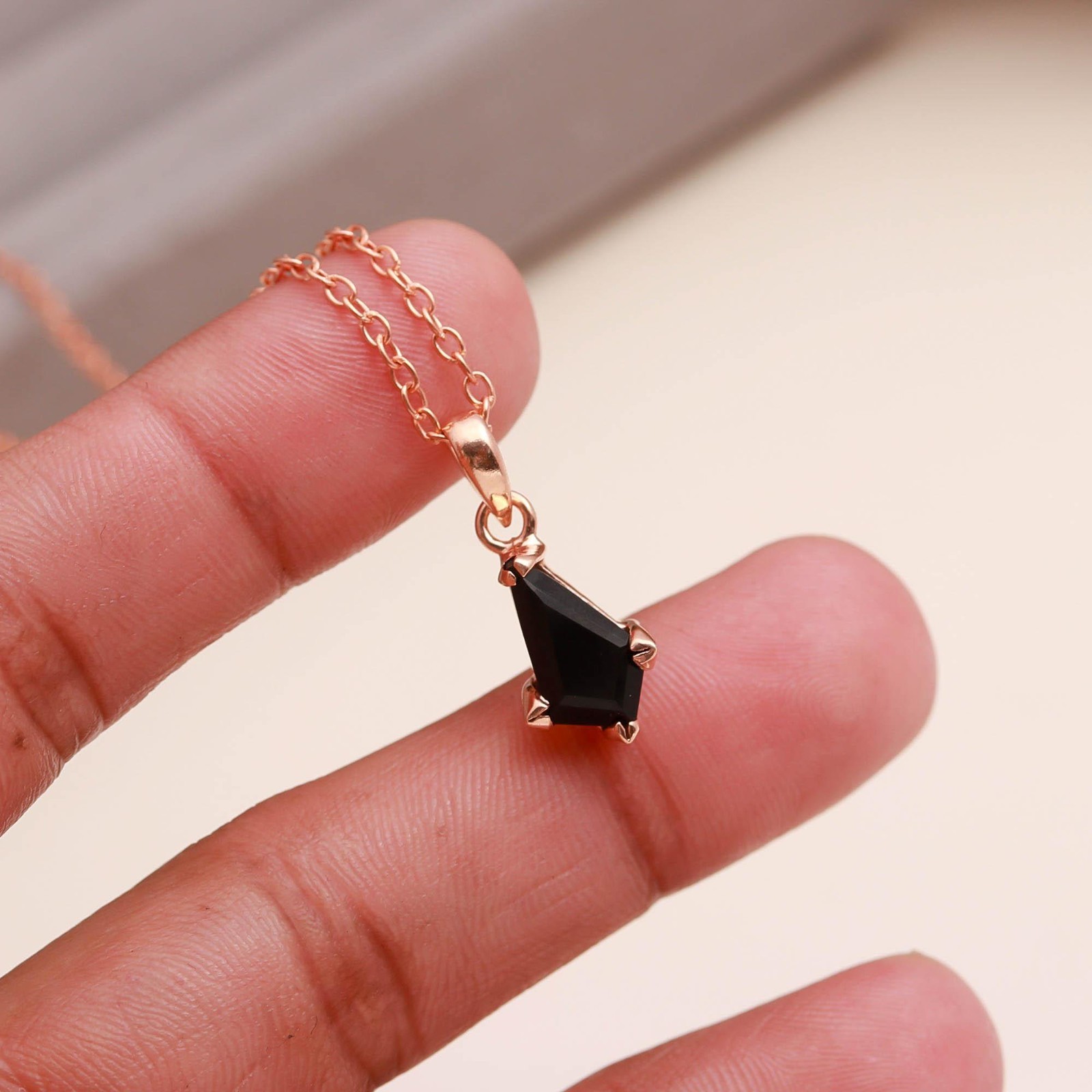 Natural Black Onyx Kite Necklace Rose Gold Plated 925 Sterling Silver jewelry