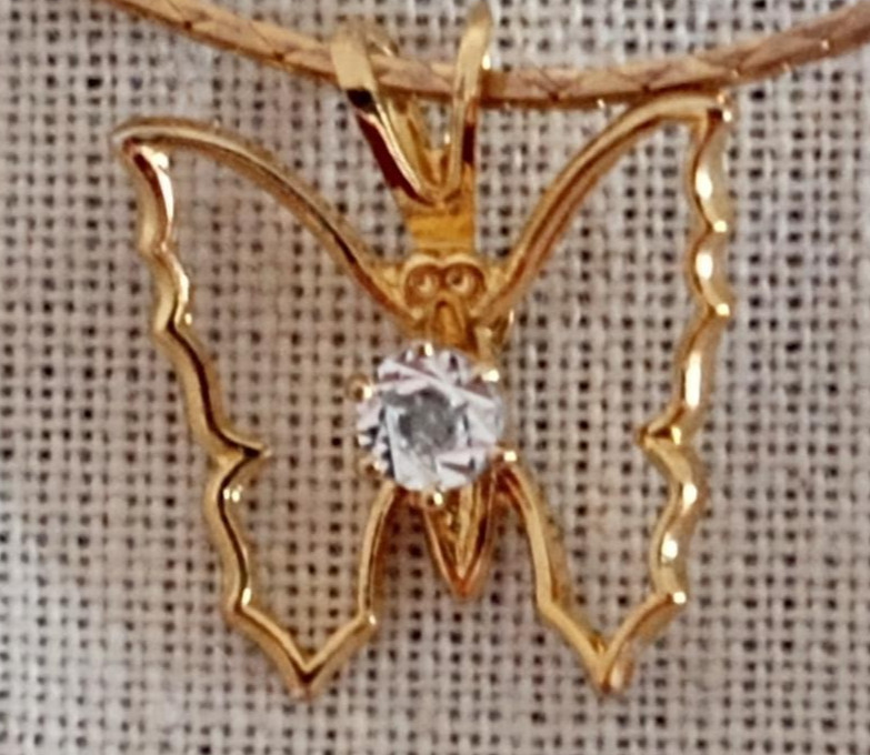 1985 Genuine Diamond Pendant Necklace 17″ Chain COA USD Imports Original Holder