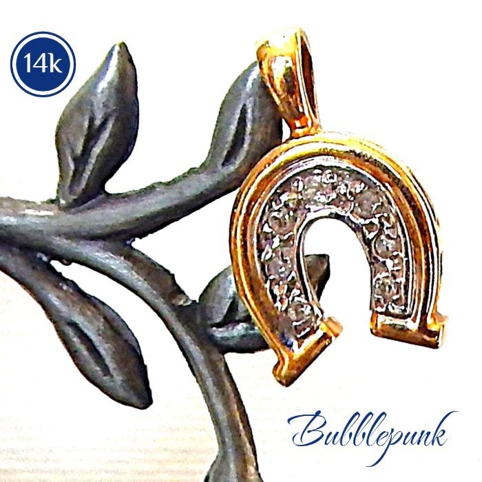 Ladies Vintage Solid 14k Gold Pendant Charm Good Luck Horseshoe Diamond Accents