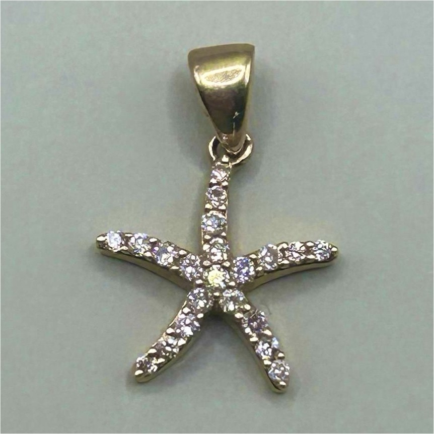 14K Yellow Gold Diamond Starfish Charm Pendant, Pavé Setting